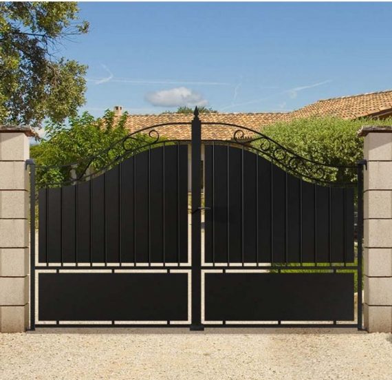 Portail en acier